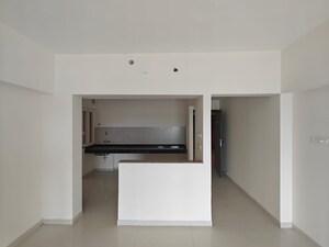 Room in 3 BHK Apartment at Avon Vista, Balewadi – for Rent