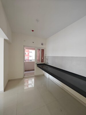 Room in 3 BHK Apartment at Avon Vista, Balewadi – for Rent