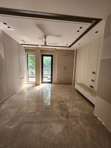Room in 5 BHK Villa at Shanti Niketan – for Sale