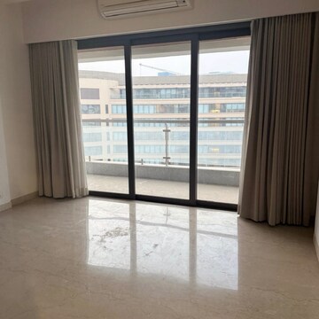 Room in 4 BHK Apartment at Sunteck Signia Pearl, G Block Bkc – for Rent