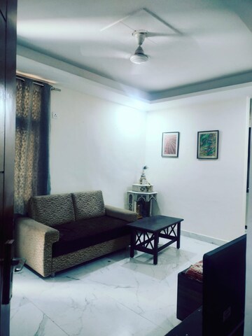 Living Room in 1 BHK Builder Floor at Paryavaran Complex – for Rent