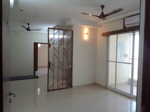 Room in 3 BHK Apartment at Aurobindo The Regent, Kondapur – for Rent