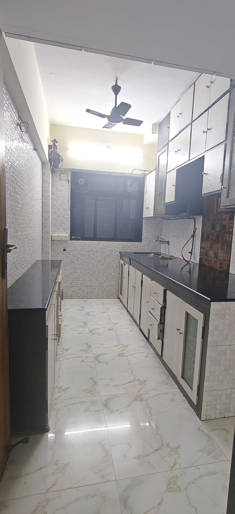 Kitchen, malad west 2 Bedroom 650 Sq.Ft. Apartment In Malad West Mumbai 10052724