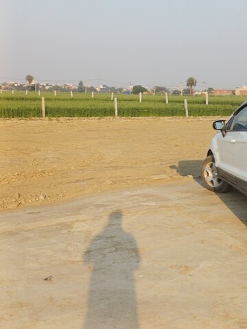  Plot For Sale in Lakhnawali