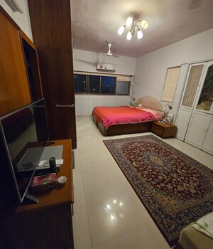 Bedroom in 3 BHK Apartment at Venus Apartments Cuffe Parade, Cuffe Parade – for Rent