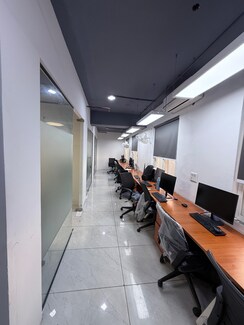 Office Space For Rent in Sector 18
