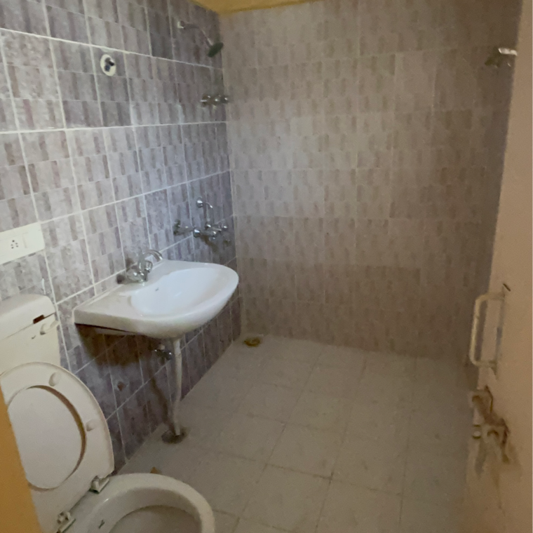 Bathroom, rohini-apartment 2 Bedroom 1100 Sq.Ft. Apartment In Malesemau Lucknow 10052891