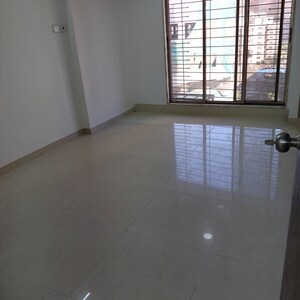 Room in 3 BHK Apartment at Neha Heena Gaurav Jewels, Goregaon East – for Rent