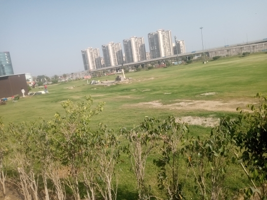 Plot For Sale in Ansal Versalia Avante