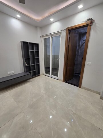 Room in 3 BHK Builder Floor at Vaishali Sector 5 – for Sale