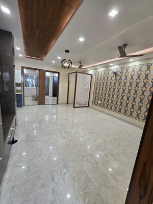 Living Room in 3 BHK Builder Floor at Vaishali Sector 5 – for Sale