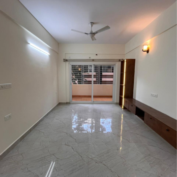 Room in 2 BHK Apartment at Frazer Town – for Rent