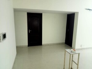 Room in 3.5 BHK Builder Floor at Smart World Gems, Sector 89 – for Sale