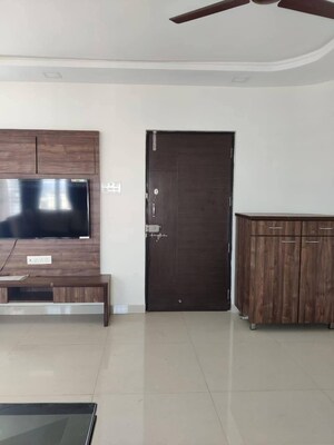 Room in 1 BHK Apartment at Andheri West – for Rent