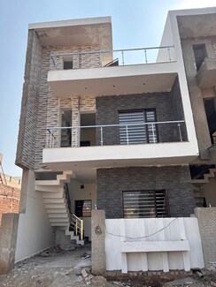 3 BHK + Servant Room,Study Room,Extra Room Independent House For Sale in Kharar