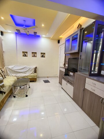 Team Area in 4 BHK Apartment at Kanakia Levels, Malad East – for Rent