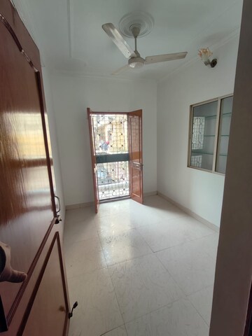 Room in 3 BHK Builder Floor at Saket – for Sale