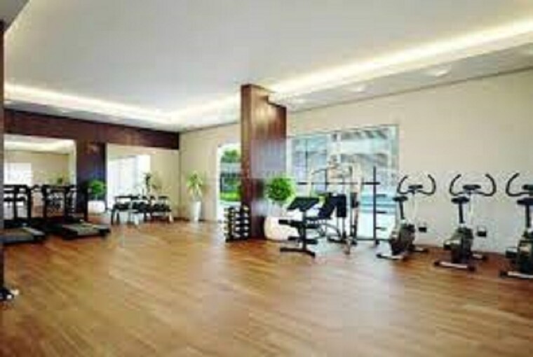  Parking, goyal-palladium Commercial Office Space 685 Sq.Ft. In Makarba Ahmedabad 10053066