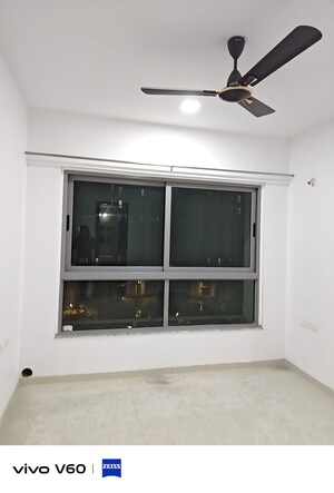 Furnished Amenities in 2 BHK Apartment at Kalpataru Immensa, Kolshet Road – for Rent