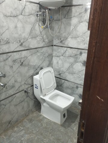 Bathroom in 2 BHK Apartment at Palm Residency Chhatarpur, Rajpur Khurd Extension – for Rent