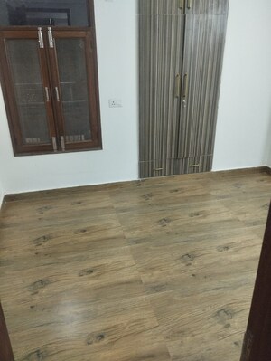 Room in 2 BHK Apartment at Palm Residency Chhatarpur, Rajpur Khurd Extension – for Rent