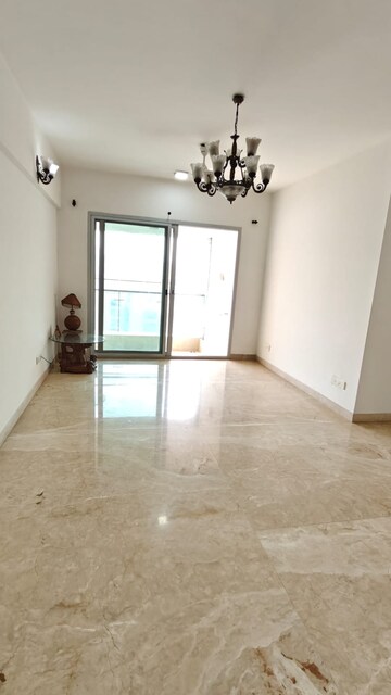 Room in 4 BHK Apartment at Kanakia Levels, Malad East – for Rent