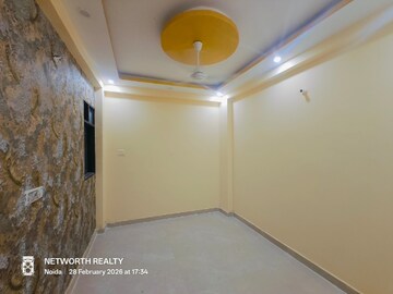 Bedroom in 2 BHK Builder Floor at Sector 73 – for Sale