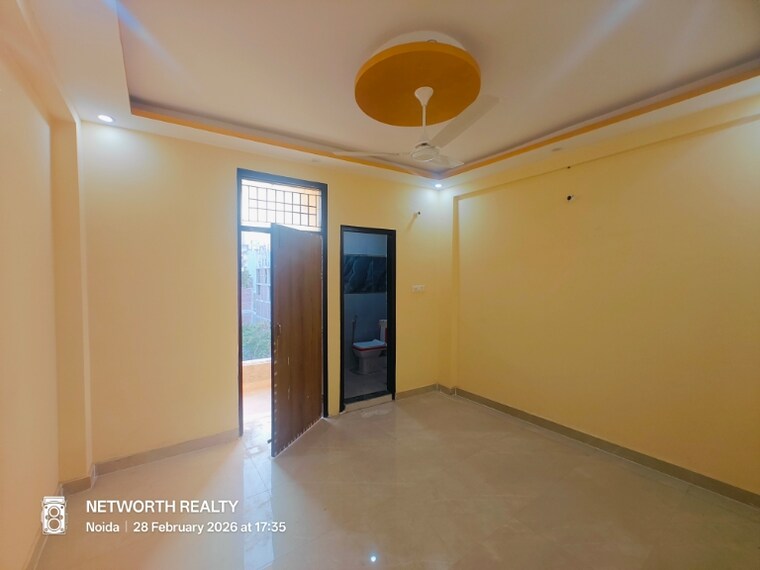 Bedroom, sector 73 2 Bedroom 965 Sq.Ft. Builder Floor In Sector 73 Noida 10053138