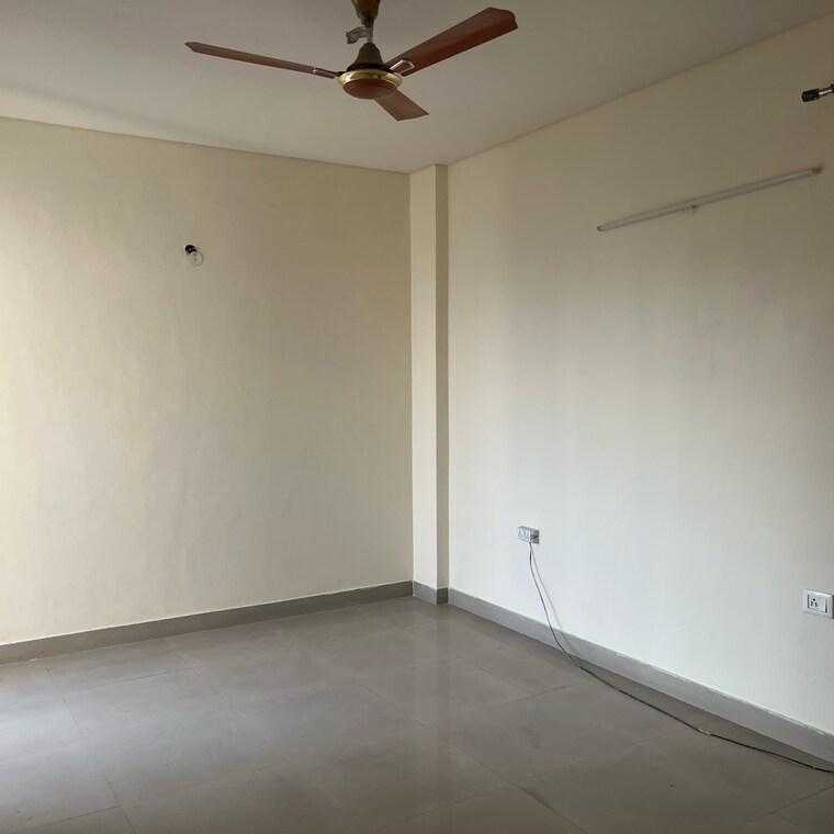 Room, bptp-mansions-park-prime 2.5 Bedroom 1350 Sq.Ft. Apartment In Sector 66 Gurgaon 10053142