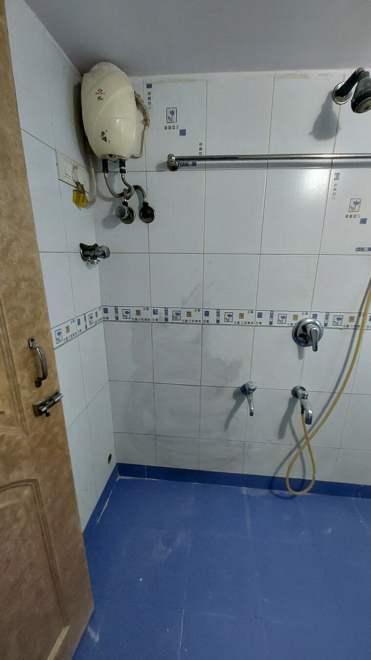 Bathroom, charkop sector 3 1 Bedroom 650 Sq.Ft. Apartment In Charkop Sector 3 Mumbai 10053217