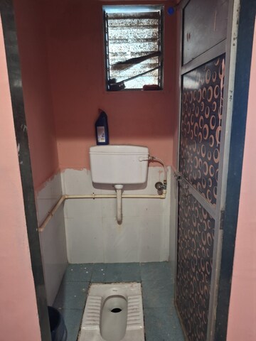 Furnished Amenities in 1 BHK Apartment at Jogeshwari East – for Rent