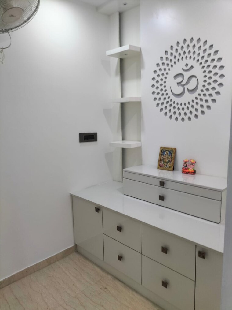 Bathroom, mahagun-mezzaria 3 Bedroom 3070 Sq.Ft. Apartment In Sector 78 Noida 10053211
