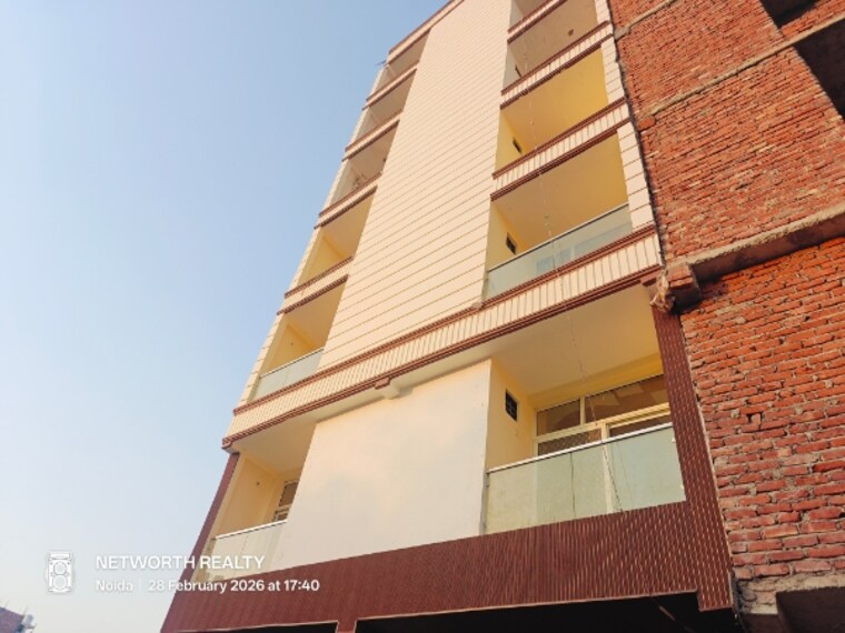 Exterior View, sector 73 2 Bedroom 960 Sq.Ft. Builder Floor In Sector 73 Noida 10053102
