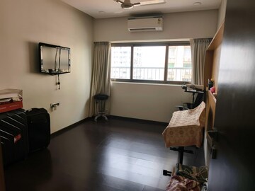 Living Room in 3 BHK Apartment at Jupiter Apartment Cuffe Parade, Cuffe Parade – for Rent