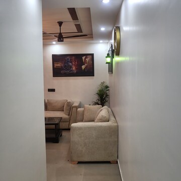 Furnished Amenities in 3 BHK Apartment at Mahagun Mywoods, Sector 16c Greater Noida – for Rent