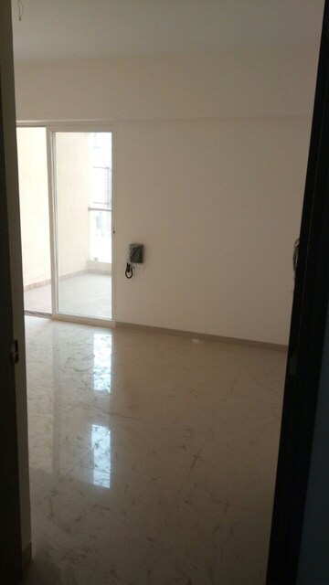 Room in 2 BHK Apartment at Legacy Tranquil Park, Lohgaon – for Rent