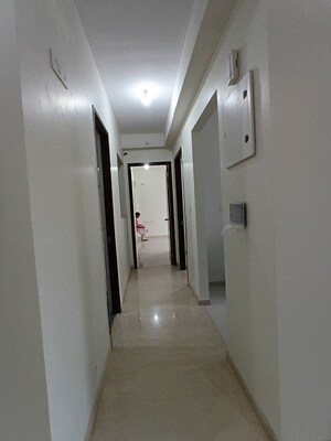 Furnished Amenities in 2 BHK Apartment at Kalpataru Paramount, Kapur Bawdi – for Sale