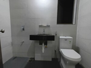 Master Bedroom in 2 BHK Apartment at Kalpataru Paramount, Kapur Bawdi – for Sale