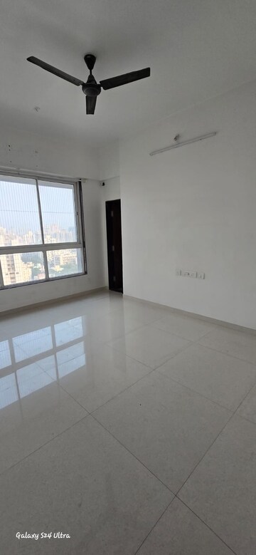 1.5 BHK Apartment For Sale in Mayfair Legends, Malad West