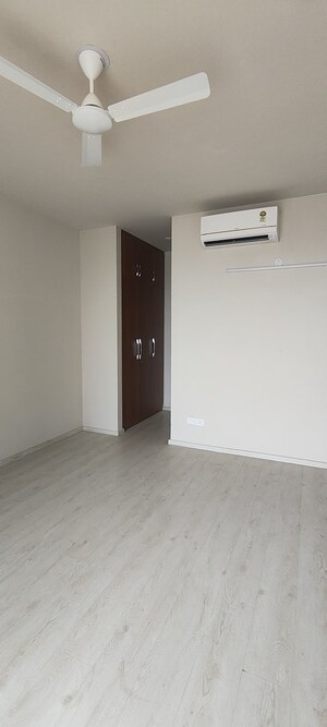 Room in 2 BHK Apartment at M3M Sky City, Sector 65 – for Rent