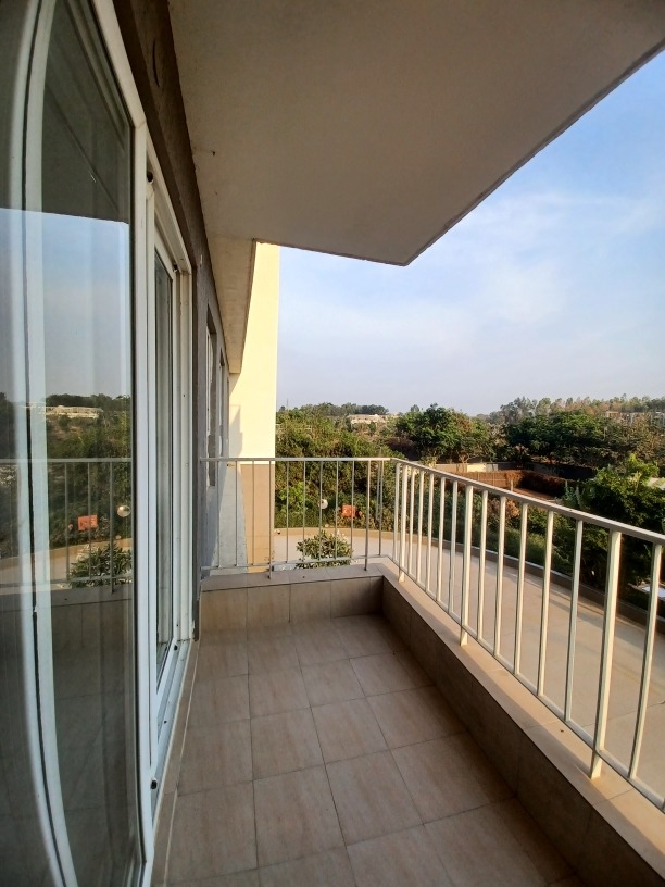 2.5 BHK 1450 Sq.Ft. Apartment in Godrej Aqua