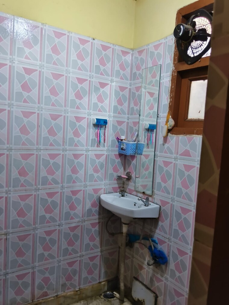 Master Bedroom, mehrauli 2 Bedroom 80 Sq.Yd. Builder Floor In Mehrauli Delhi 10053434