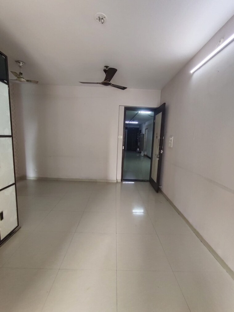 Living Room, nisarg-hyde-park 3 Bedroom 1370 Sq.Ft. Apartment In Kharghar Navi Mumbai 10053426