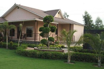 4 BHK Villa for Rent in Sector 135, Noida