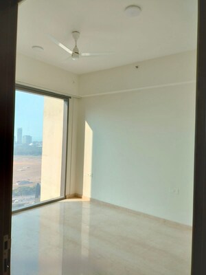 Room in 3 BHK Apartment at Piramal Mahalaxmi, Mahalaxmi – for Rent