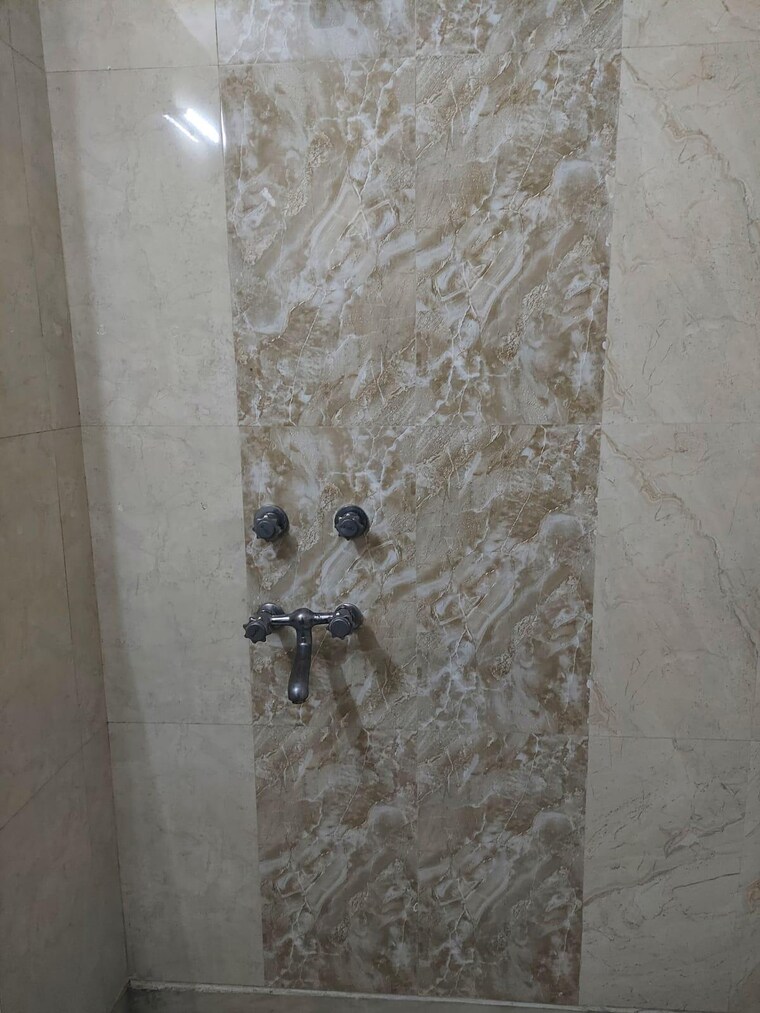 Bathroom, dwarka 3 Bedroom 1650 Sq.Ft. Apartment In Dwarka Delhi 10053437