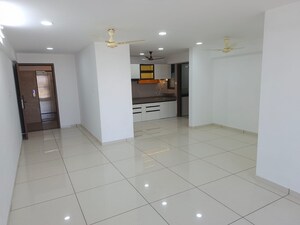 Room in 3 BHK Apartment at Kanchan Osian One and Only, Koregaon Park – for Rent