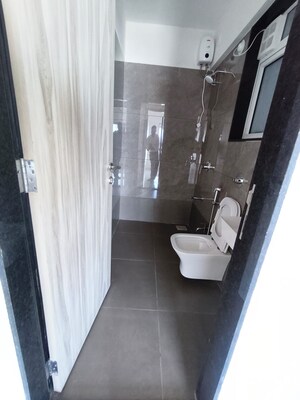 Bathroom in 2 BHK Apartment at Green Meadows Bluilding 2 Chs Ltd, Kandivali East – for Rent