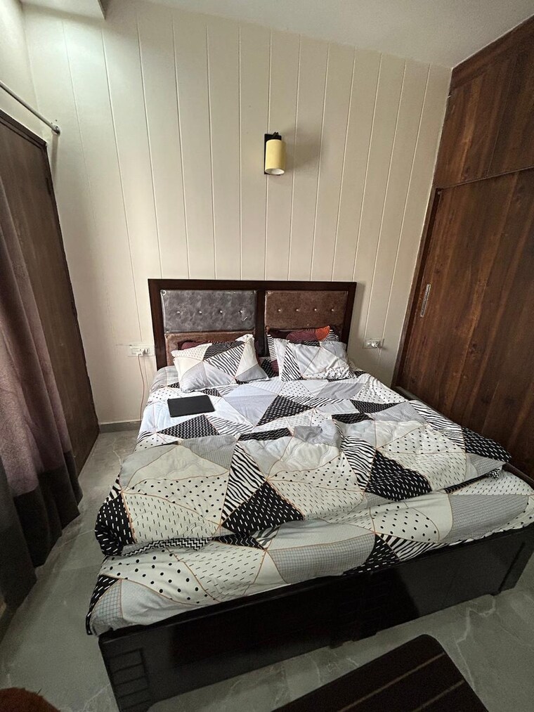 Bedroom, kharar 1 Bedroom 110 Sq.Ft. Apartment In Kharar Mohali 10053509