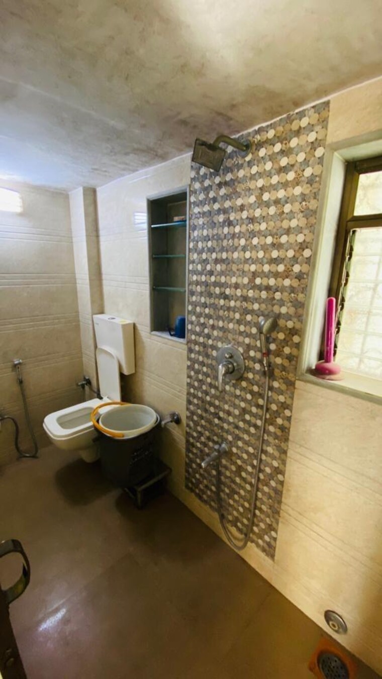 Bathroom, nirman-chs-malad-west 2.5 Bedroom 700 Sq.Ft. Apartment In Malad West Mumbai 10053560